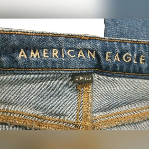 American Eagle Stretch Mom Jeans - Picture 7 of 9